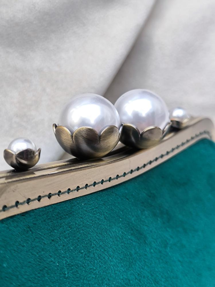 25-10-2025-12-16-54-233Sq