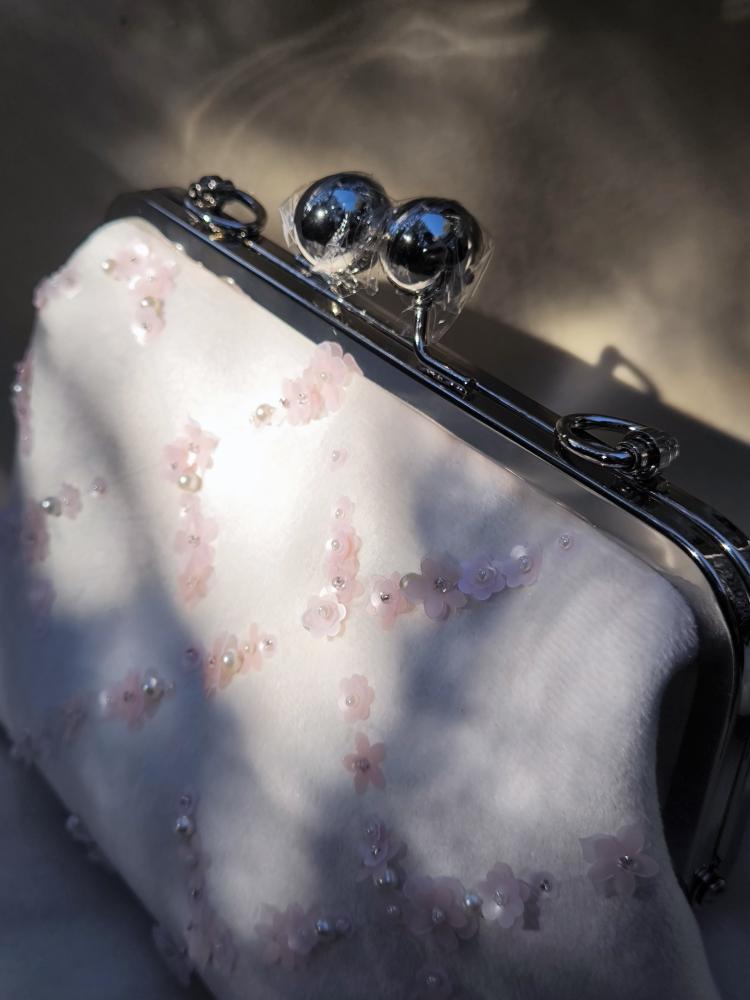 25-10-2025-12-37-20-93710