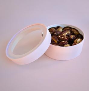 Бокс круглый фиников с орешками